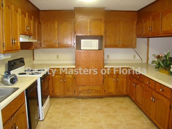 Kitchen with appliances