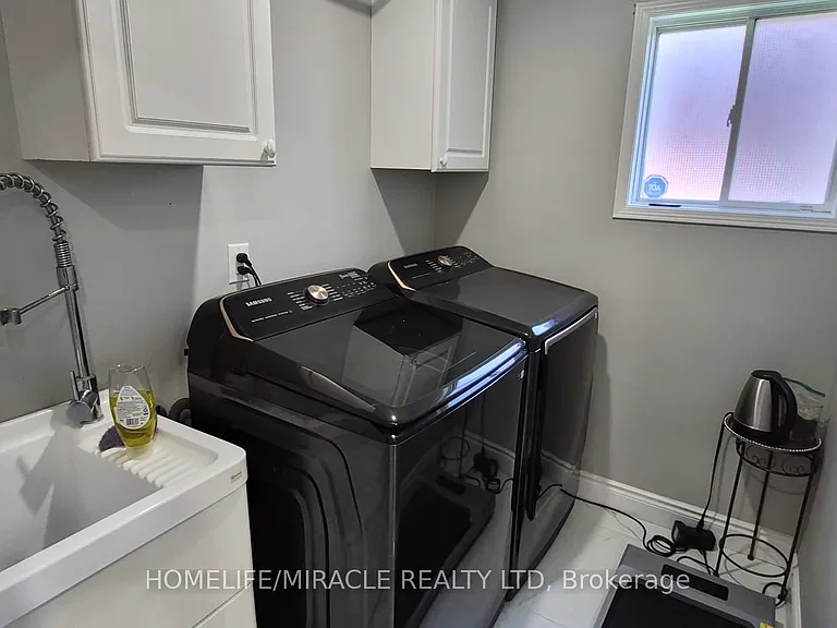 7123 Spyglass Cres — Photo 19