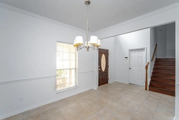 2322 Cool Springs Ln — Photo 8