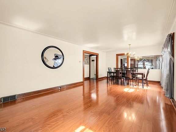 5th image of 243 Globe Ave