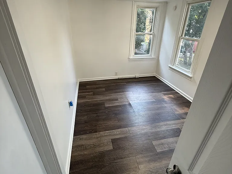 332 S 9th St — Photo 14