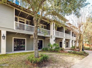 922 Porter Ave APT 214, Ocean Springs, MS 39564