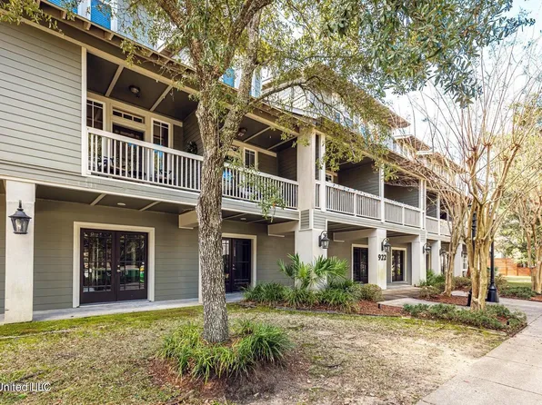 922 Porter Ave APT 214, Ocean Springs, MS 39564