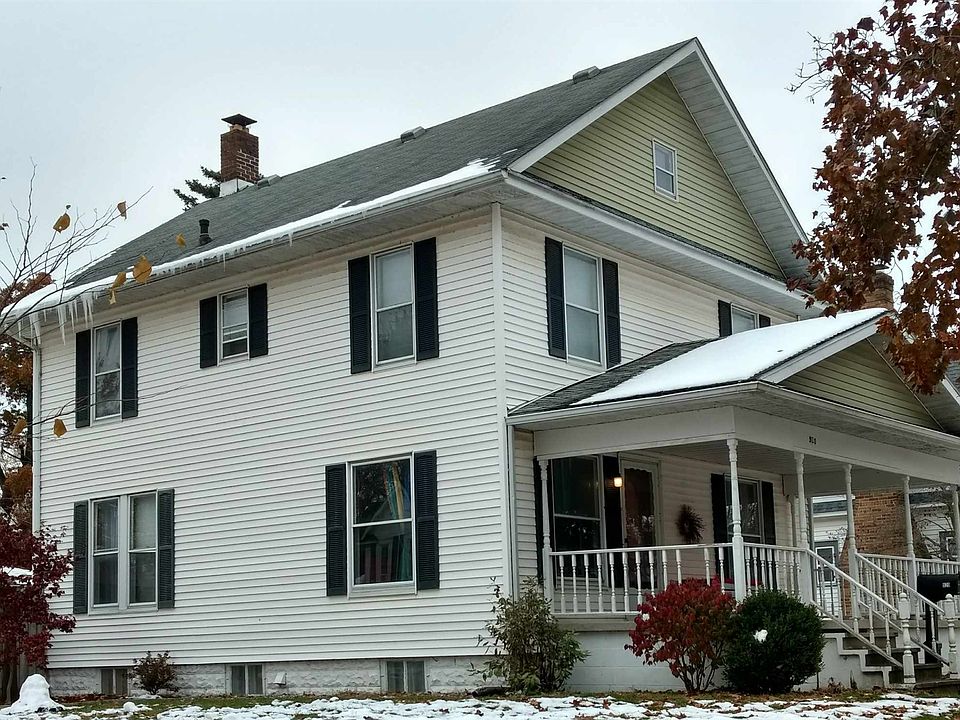 1st image of 920 Kilbourn St