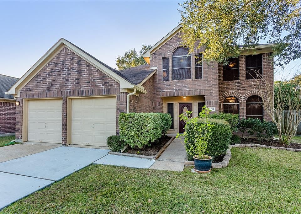 1st image of 2702 Glencullen Ln
