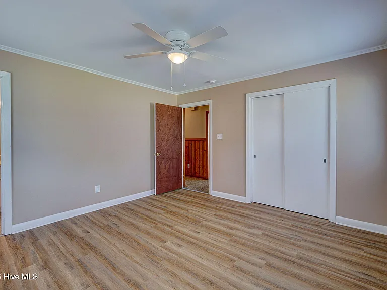 706 S 14th St — Photo 20