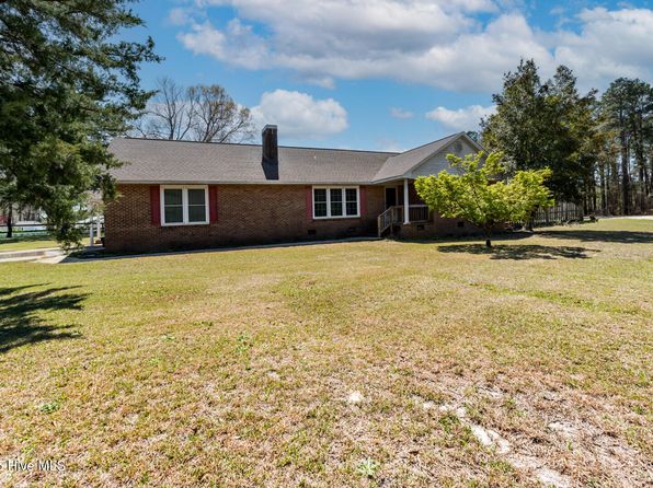 171 Summer Hill Drive, Elizabethtown, NC 28337