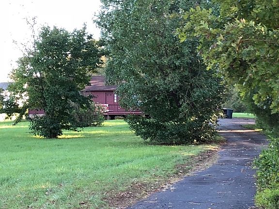 3rd image of 10723 Parkgate Dr