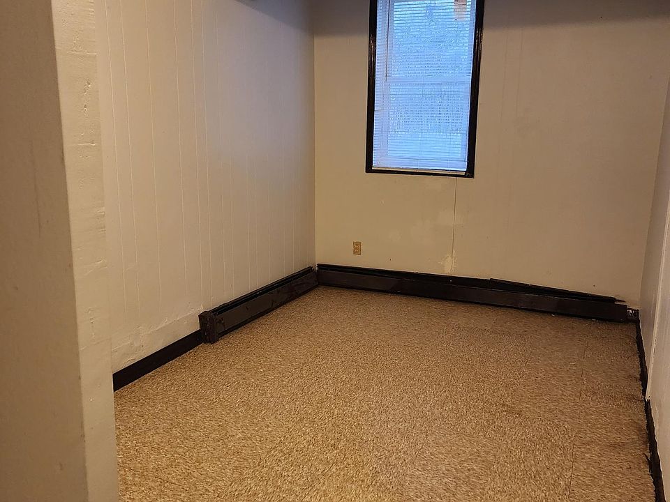 1st image of 760 E 224th St Floor 2