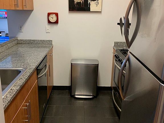 4th image of 2 Gold St APT 3E