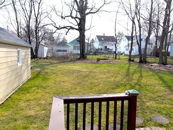 4th image of 1246 Houseman Ave NE