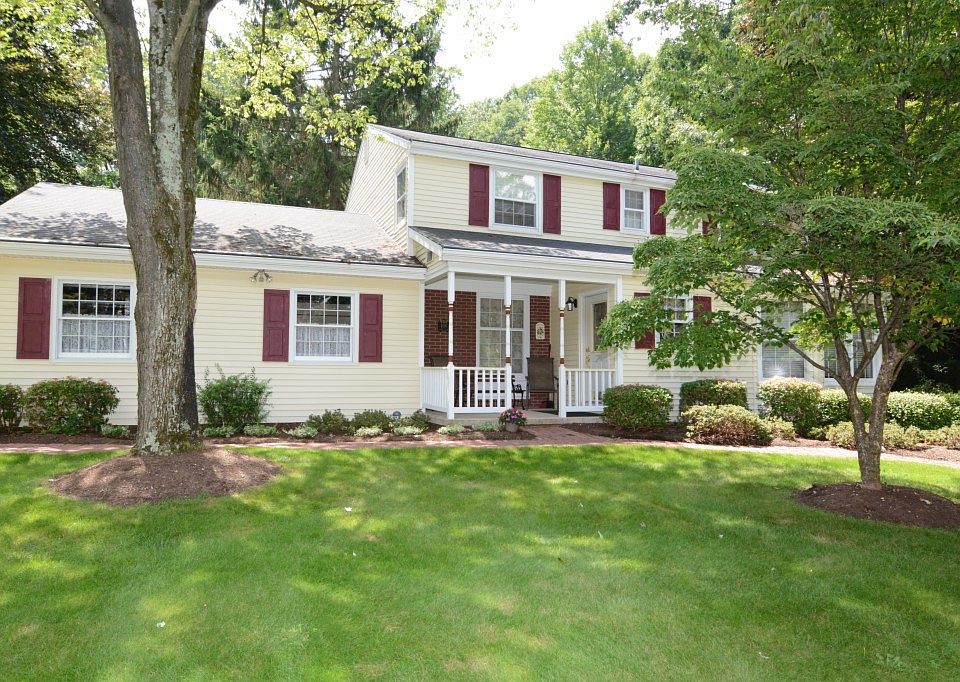 1st image of 406 Park Ln