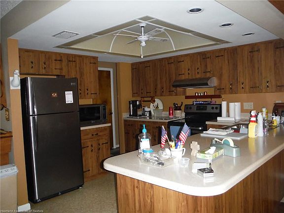 4th image of 2310 Pasco Dr