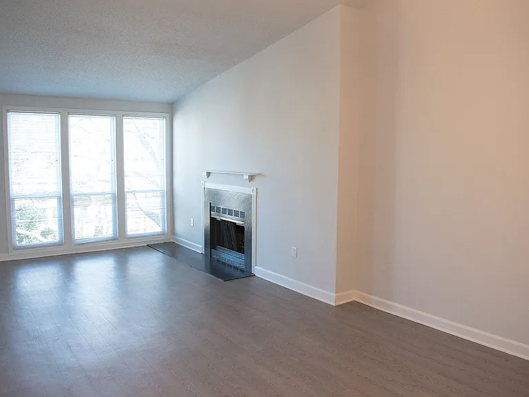 Ghent Village Apartments — Photo 50