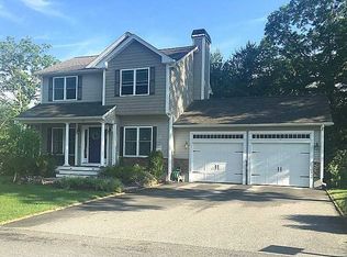 61 Scenic Way, Exeter, RI 02822