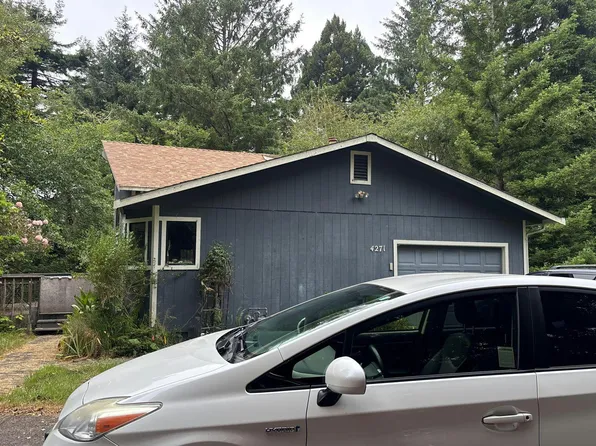 4271 Ivy Ln, Eureka, CA 95503
