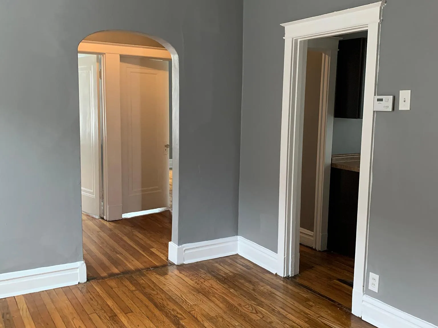 2 bed, 900 sqft, $1,200 — Photo 4