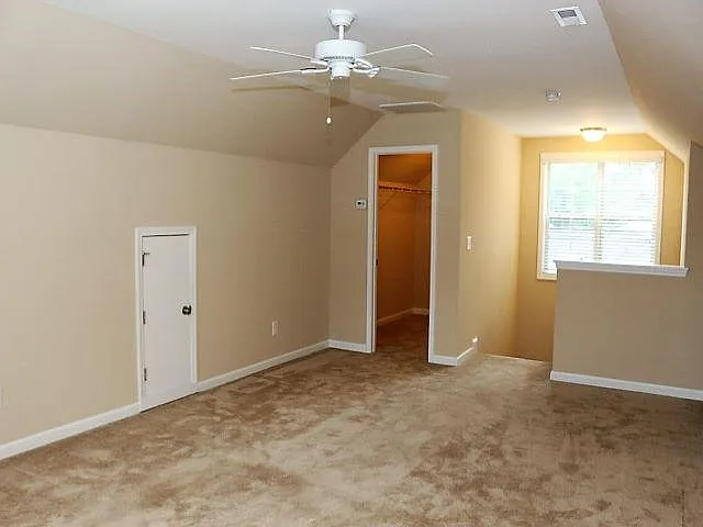 717 Minerva Dale Dr — Photo 20