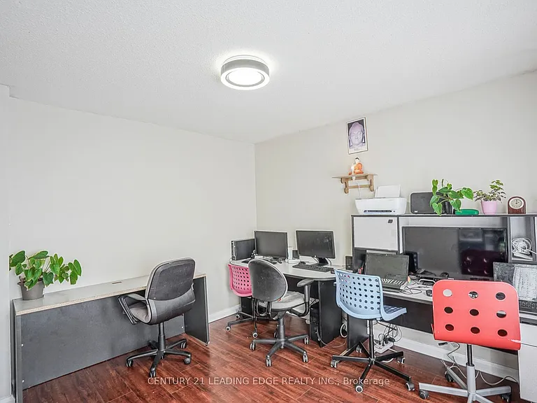 29 Junewood Cres #UPPER — Photo 23