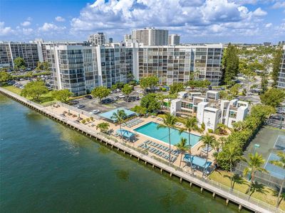 800 Parkview Drive #218, Hallandale, FL, 33009