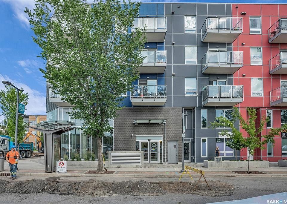 1st image of 404 C Ave S #314
