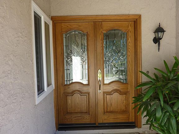 2nd image of 1594 Glenbrock Ln