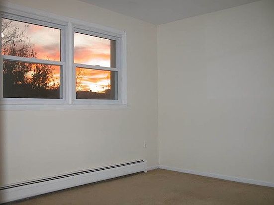 2nd image of 2 Accomando Pl