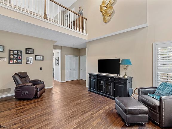 5th image of 363 Westporte Pl