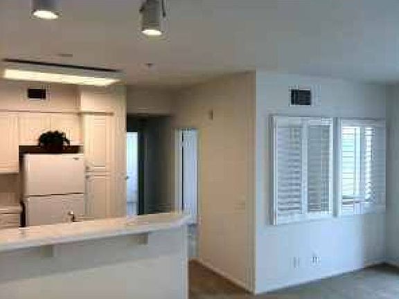 Livingroom & Kitchen