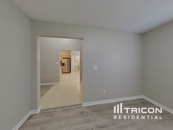 4th image of 1839 Dartmouth Dr