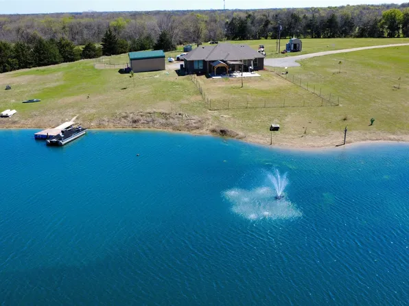 884 County Road 2900, Dodd City, TX 75438