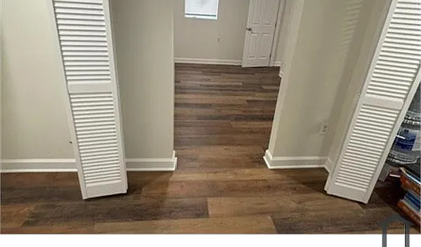 4404 Banks Pl NE — Photo 3