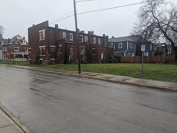 5th image of 672-678 S Champion Ave
