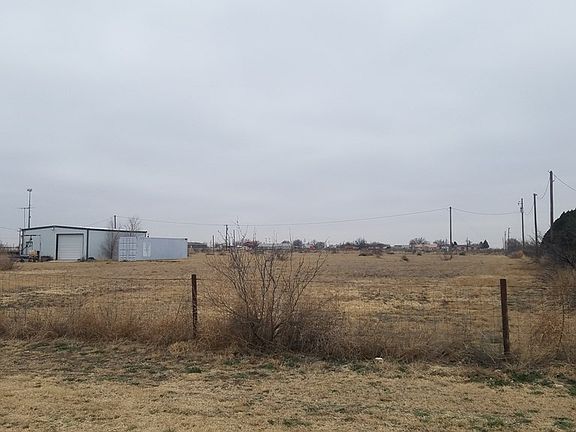 5th image of 3833 E Larkspur Ln
