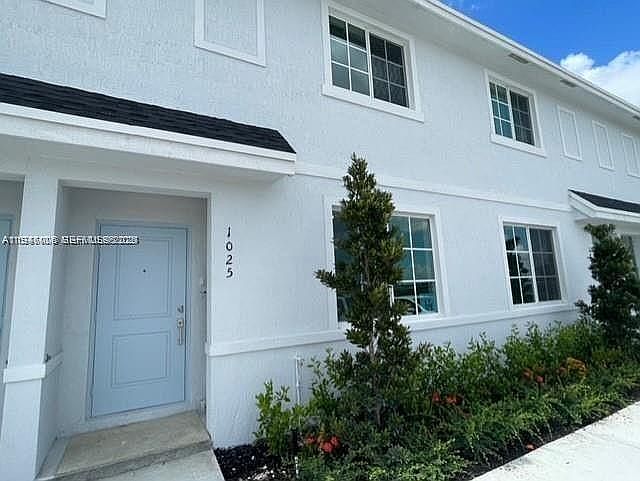 1st image of 1025 NW 5th St