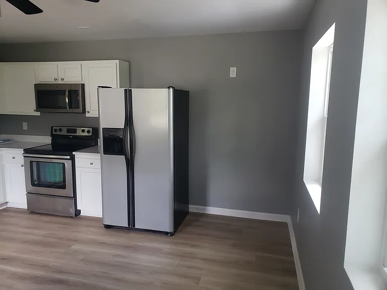 203 Sunset St #A — Photo 5