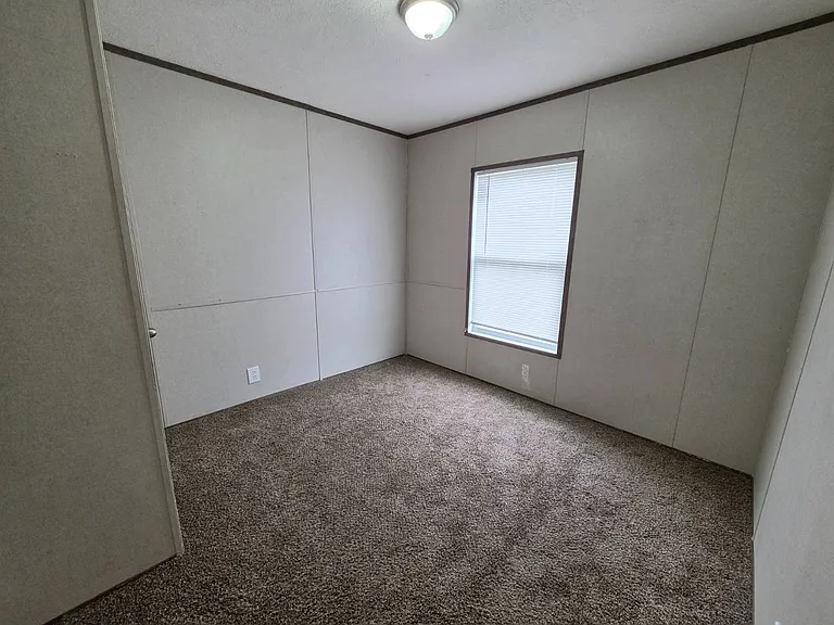2320 E Macarthur Rd #P03 — Photo 11