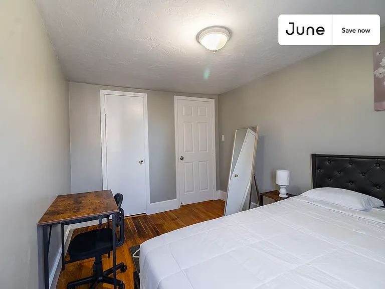14 Bacon St — Photo 17