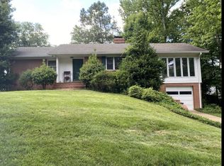 6921 Baylor Dr, Alexandria, VA 22307