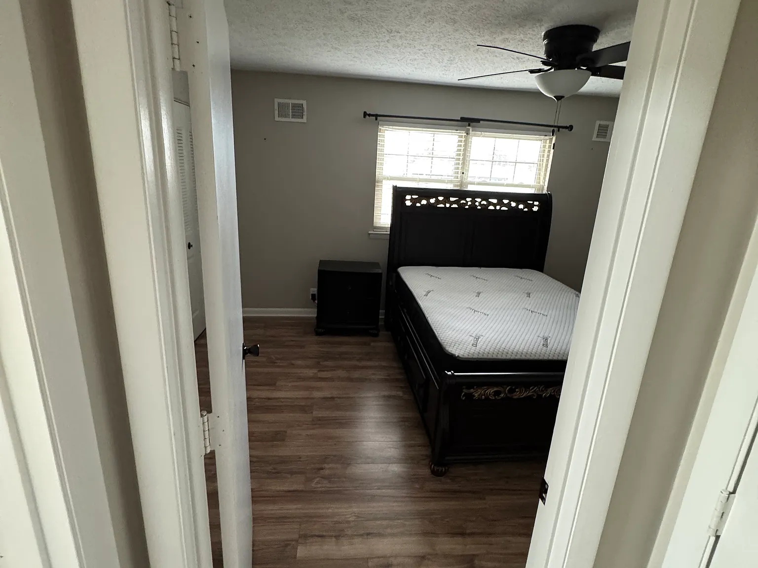 1 bed, 702 sqft, $1,100 — Photo 1