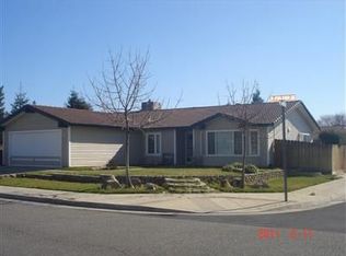 1124 Polson Ave, Clovis, CA 93612