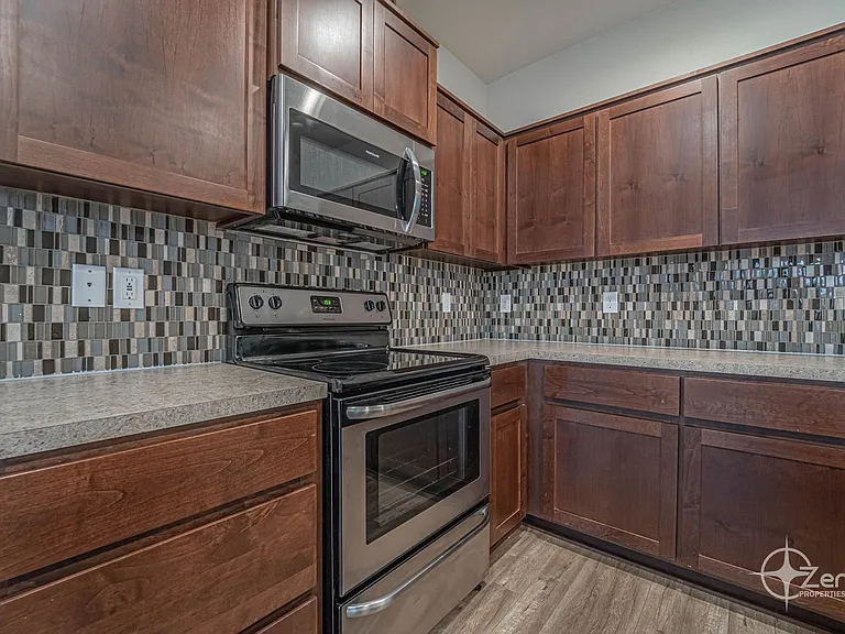 1400 NE 85th Way — Photo 16