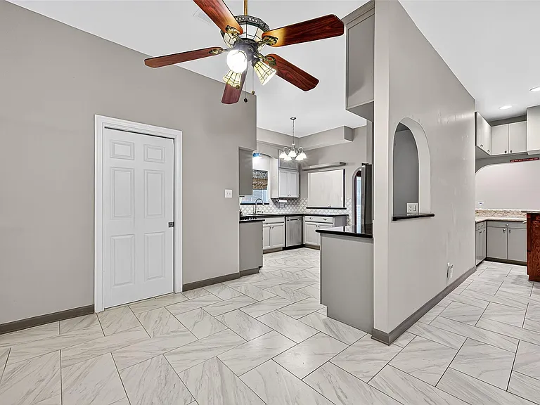 15068 Kimberley Ct — Photo 23