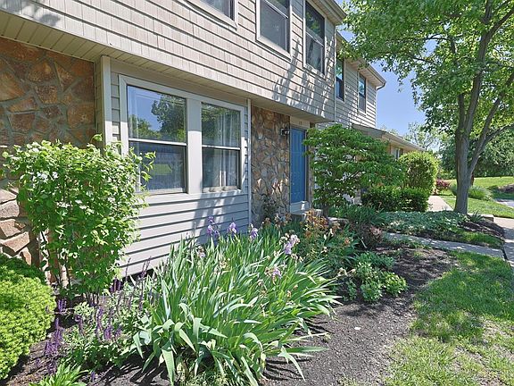 3rd image of 113 High Ridge Ct