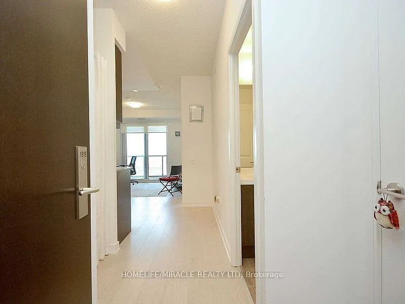 2 bed, $2,300 — Photo 4