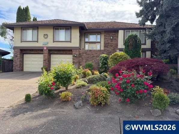 1344 Regency Dr, Eugene, OR 97401