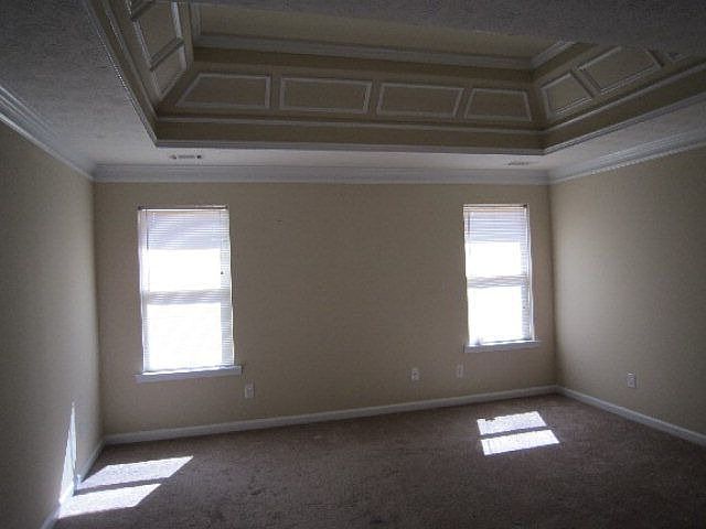 2nd image of 505 Hemlock Dr