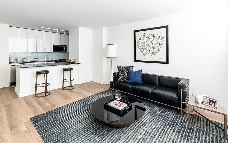 1st image of 444 W 35th St APT 1b