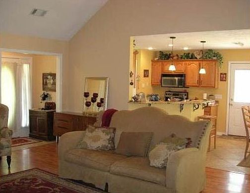 4th image of 29170 Tupelo Dr