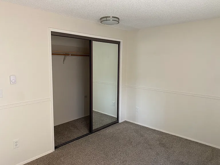 282 Farragut Ave N #282 — Photo 7